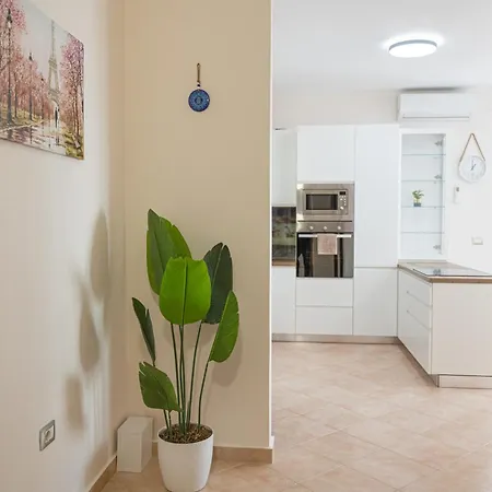 E&e - Seaside Escape Vlorë