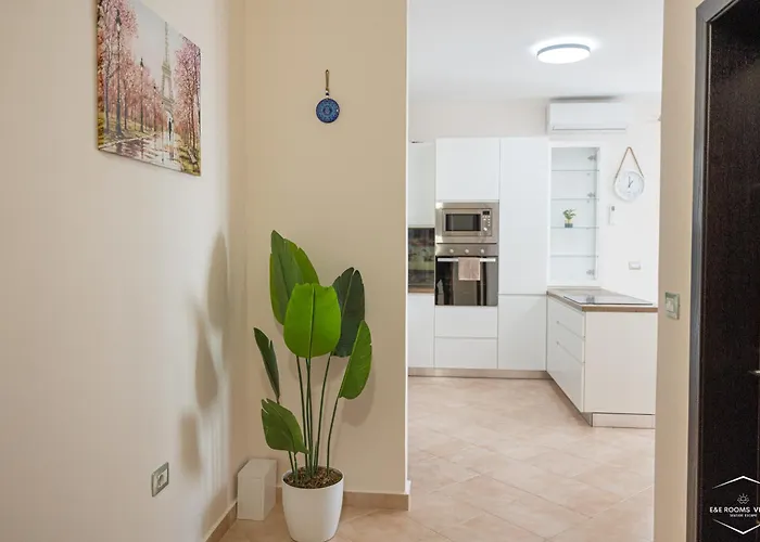 E&e - Seaside Escape Vlorë