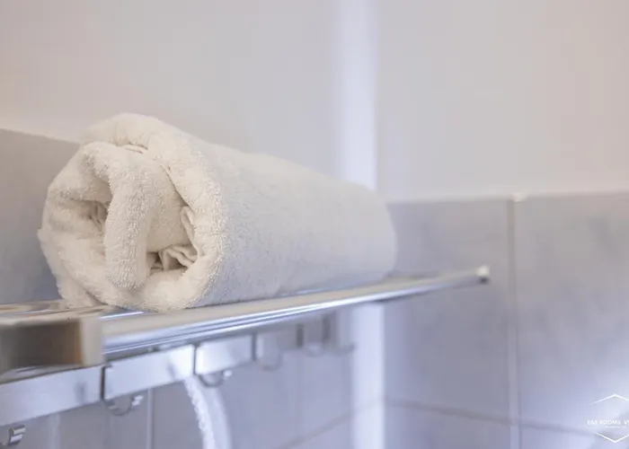 E&e - Seaside Escape * Vlorë